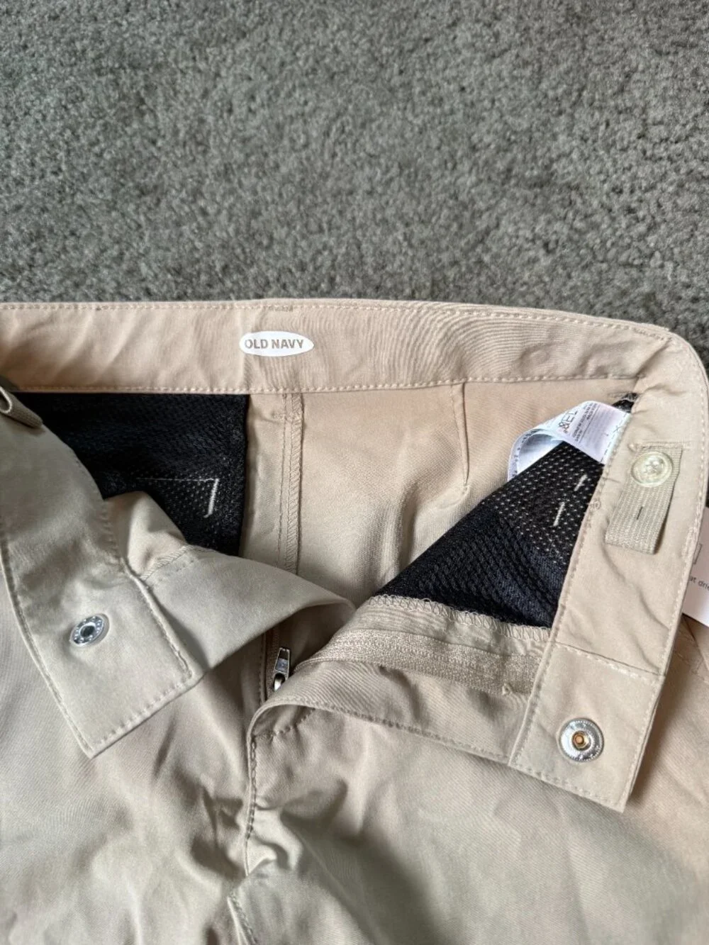 NWT Old Navy Boys Size 7 Khaki Dry-Quick Tech Flat-Front Shorts